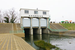 多摩川流水再生センター水門